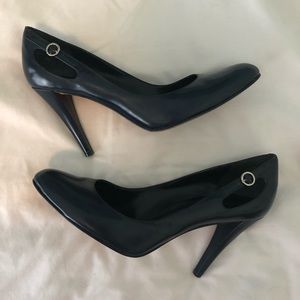 Dark Blue Enzo Angiolini pumps